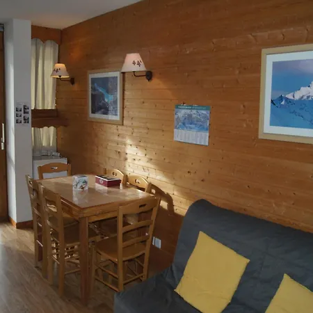 In Chamrousse, Near Slope Appartement *